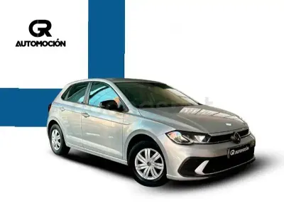 Usado VW Polo 95 CV (69 kW) 2021 Gris / plata Utilitario
