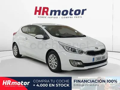Usado Kia ProCeed 110 CV (80 kW) 2014 Blanco Utilitario