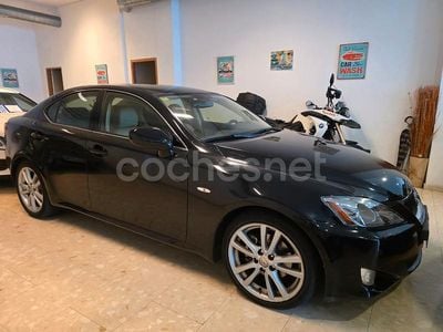 Negro Usado 2008 Lexus IS250 Sport Line Berlina | 9600 € (Precio justo)