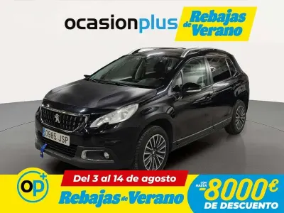 Usado Peugeot 2008 Active 100 CV (73 kW) 2016 Negro SUV