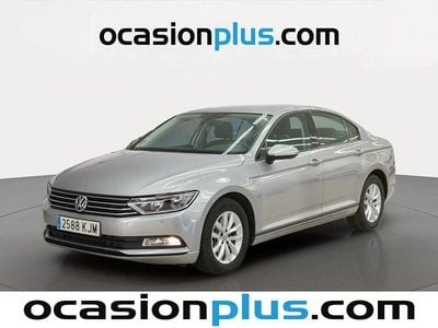 Usado VW Passat Edition 120 CV (88 kW) 2018 Gris plata Berlina