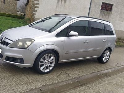 Usado Opel Zafira Cosmo 150 CV (110 kW) 2006 Gris / plata Monovolumen