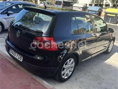Usado VW Golf V Highline 140 CV (102 kW) 2006 Negro Berlina