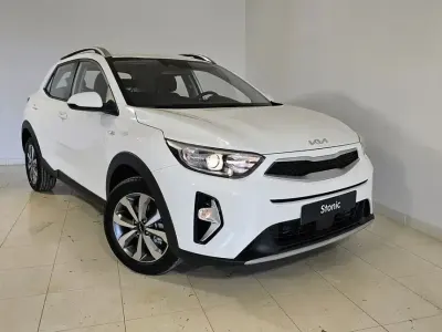 Novo Kia Stonic 78 HP (57 kW) 2025 Branco SUV