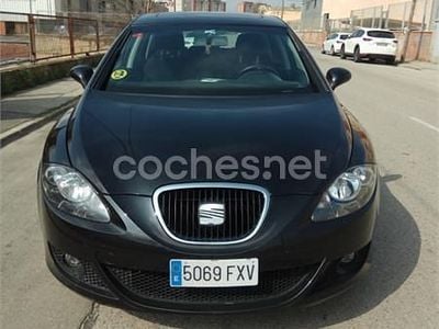 Usado Seat Leon Sport 140 CV (102 kW) 2007 Negro Utilitario