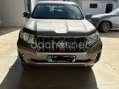 Używany Toyota Land Cruiser 177 KM (130 kW) 2018 Brązowy SUV