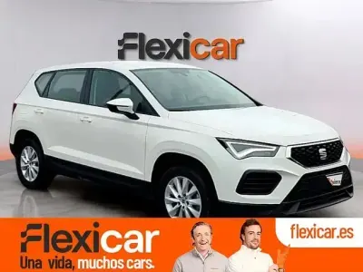 Begagnad Seat Ateca Reference 110 HK (80 kW) 2023 Vit SUV