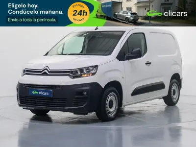 Usado Citroën Berlingo 100 CV (73 kW) 2022 Blanco Monovolumen