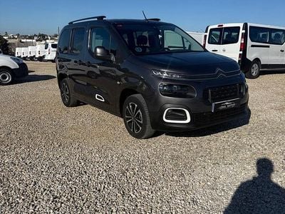 Usado Citroën Berlingo Shine 102 HP (75 kW) 2019 Branco Monovolume