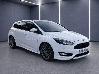 Blanco Usado 2017 Ford Focus ST-Line Berlina | 7990 € (Un poco caro)