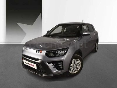 Usado SsangYong Tivoli 135 CV (99 kW) 2024 Gris / plata SUV