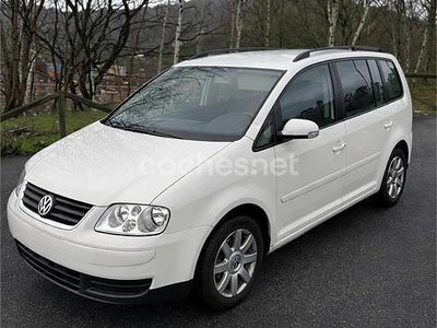 Usado VW Touran Advance 100 CV (73 kW) 2005 Blanco Monovolumen