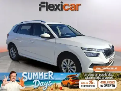 Usado Skoda Kamiq Ambition 110 CV (80 kW) 2021 Blanco SUV