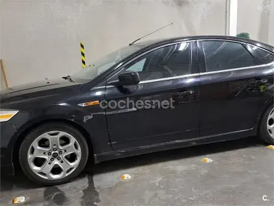 Usado Ford Mondeo Titanium S 175 CV (128 kW) 2009 Negro Berlina