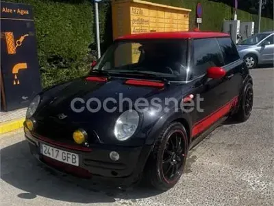 Usado Mini ONE 90 CV (66 kW) 2003 Negro Utilitario