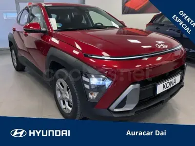 Usado Hyundai Kona 100 CV (73 kW) 2025 Rojo SUV