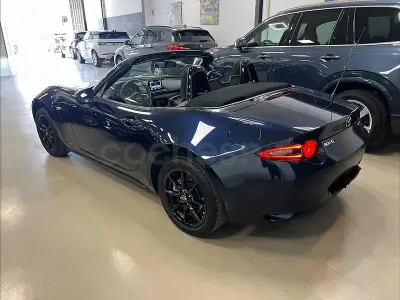 Usado Mazda MX5 Homura-Line 132 CV (97 kW) 2023 Azul Descapotable