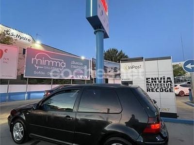 Usado VW Golf IV Highline 100 CV (73 kW) 2000 Negro Berlina