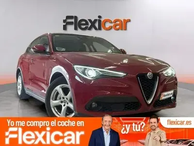 Usado Alfa Romeo Stelvio Executive 180 CV (132 kW) 2018 Rojo SUV