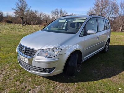 Gris / plata Usado 2008 VW Touran Monovolumen | 6900 € (Caro)