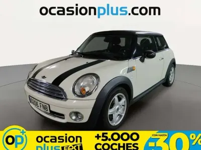 Używany Mini Cooper 120 KM (88 kW) 2007 Biały Hatchback