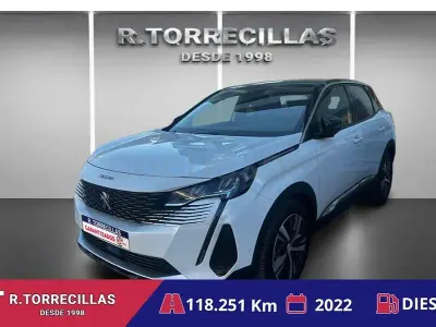 Usado Peugeot 3008 Active 130 CV (95 kW) 2022 Blanco SUV