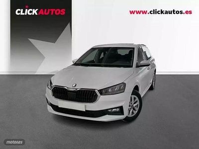 Usado Skoda Fabia Selection 95 CV (69 kW) 2025 Blanco Utilitario