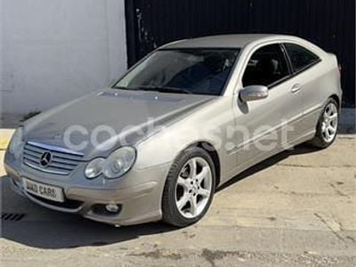 Usado Mercedes C200 Sport Edition 122 CV (89 kW) 2006 Beige Berlina