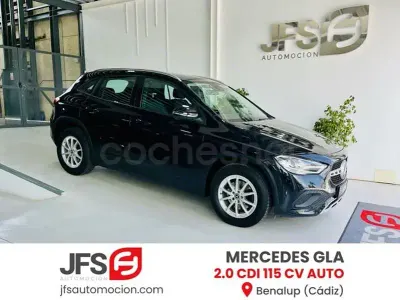 Usado Mercedes GLA200 150 CV (110 kW) 2020 Negro SUV
