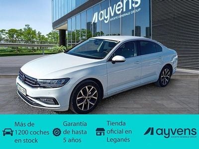 Usado VW Passat Executive 150 CV (110 kW) 2021 Blanco Berlina