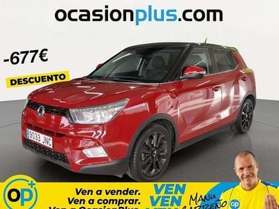 Usado Ssangyong (KGM) Tivoli Limited 116 CV (85 kW) 2016 Rojo SUV