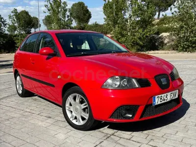 Usado Seat Ibiza 85 CV (62 kW) 2007 Rojo Utilitario