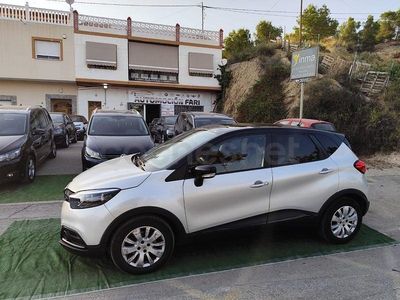 Usado Renault Captur 90 CV (66 kW) 2014 Gris / plata SUV