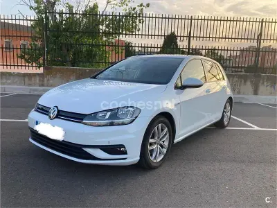 Usado VW Golf VIII Life 130 CV (95 kW) 2020 Blanco Berlina
