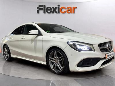 Usado Mercedes CLA200 136 CV (100 kW) 2017 Blanco Berlina