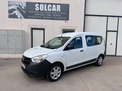 Usado Dacia Dokker Essentiel 95 CV (69 kW) 2019 Blanco Monovolumen