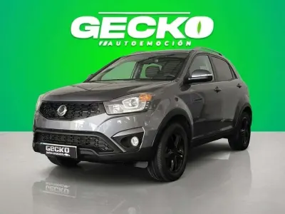 Usado SsangYong Korando 150 CV (110 kW) 2014 Gris SUV