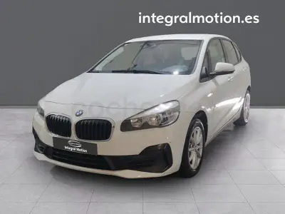 Usado BMW 216 Active Tourer 116 CV (85 kW) 2020 Blanco Monovolumen