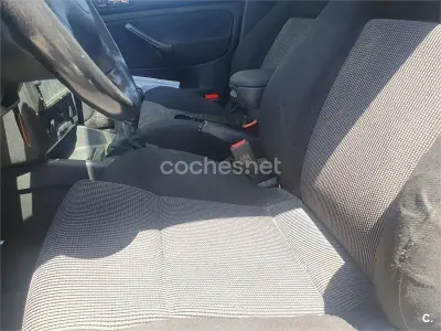 Usado VW Golf III Highline 100 CV (73 kW) 1998 Gris / plata Berlina
