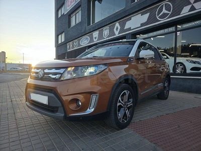 Usado Suzuki Vitara GLX 120 CV (88 kW) 2015 Naranja SUV