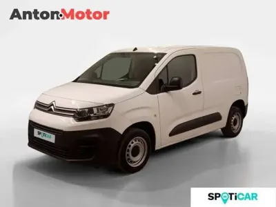 Usado Citroën Berlingo 76 CV (55 kW) 2020 Blanco Monovolumen