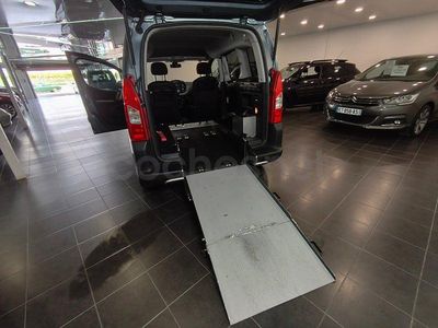 Usado Peugeot Partner Tepee Active 92 CV (67 kW) 2011 Gris / plata Monovolumen