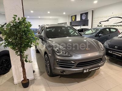 Gris / plata Usado 2013 Porsche Cayenne Platinum Edition SUV | 23.900 € (Buen precio)