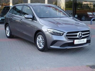 Usado Mercedes B180 116 CV (85 kW) 2020 Marrón Monovolumen