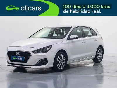 Usado Hyundai i30 120 CV (88 kW) 2020 Blanco Utilitario