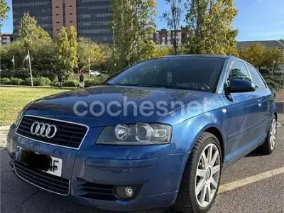 Usado Audi A3 Ambition 140 CV (102 kW) 2005 Azul Utilitario