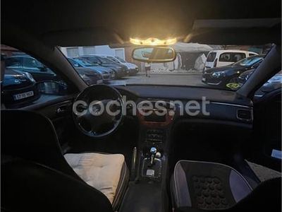 Peugeot 607