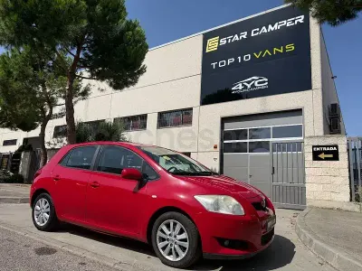 Usado Toyota Auris Sol 126 CV (92 kW) 2007 Rojo Utilitario