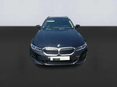 Usado BMW 318 Comfort Edition 150 CV (110 kW) 2022 Negro Familiar