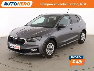 Usado Skoda Fabia Selection 116 CV (85 kW) 2025 Gris Utilitario